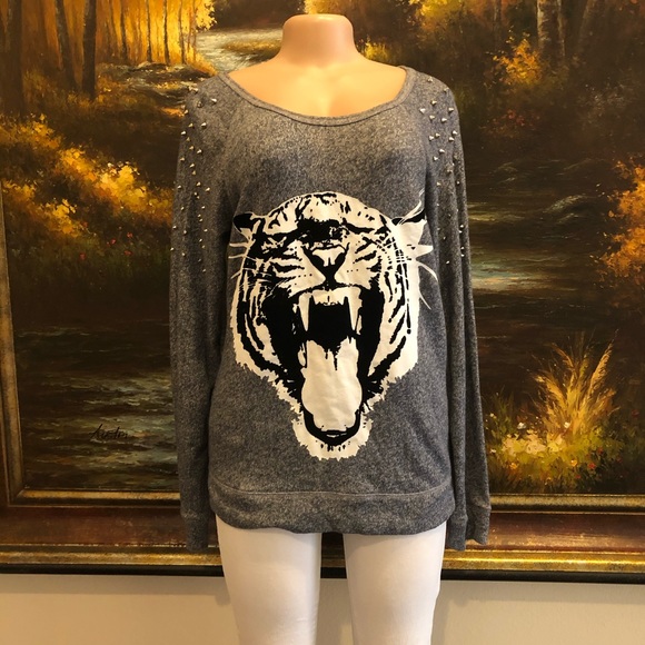 Express Sweaters - Express tiger sweater